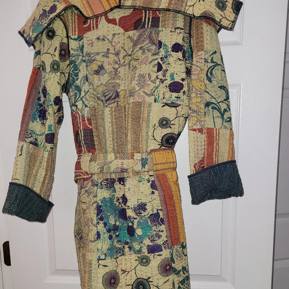 Hand quilted 100% cotton jacket size medium. - Picture 4 of 4